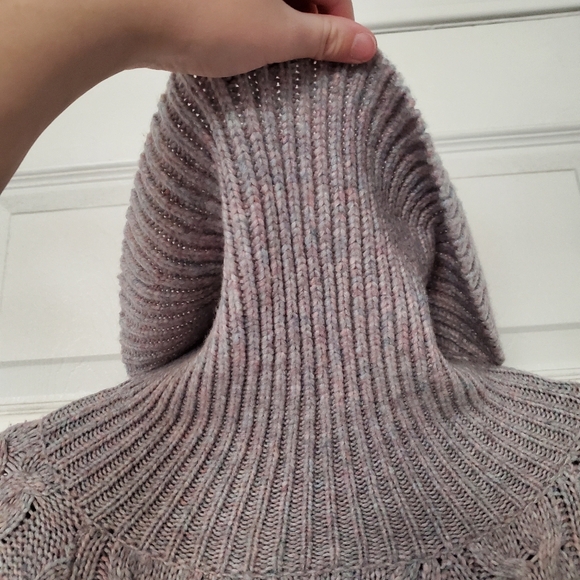 49. Express Pastel Knit Turtle Neck Sweater Lace Up Sleeve Size M - Picture 6 of 11